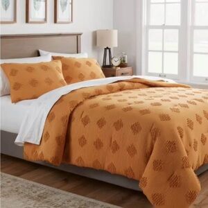 NWT Threshold Tufted Diamond Crinkle Comforter & Sham Set Gold/orangish Twin XL